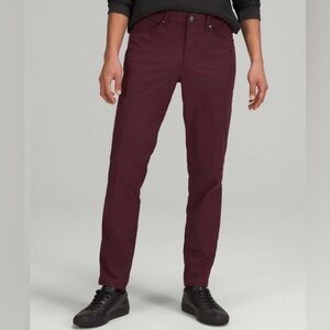 Lululemon ABC Slim-Fit Pant 32" *Warpstreme
Cassis Size 31 32L